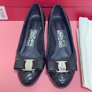 Salvatore Ferragamo VARA マーメイドキルティング 3cmヒール パンプス 黒 フェラガモ 4.5