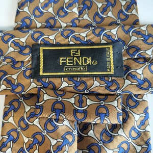 FENDI(フェンディ)紺赤白ホースビットネクタイ