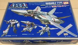 〒420当時物　未組立　イマイ　1/72 超時空要寒マクロス　プラモデル　戦術戦闘用バトロイド　可変バルキリー　今井科学