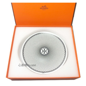 ≪ 新品 ≫ HERMES エルメス Hデコ　アッシュデコ シリーズ パン プレート　14cm 白 ホワイト 　 Hdeco white plate gift box