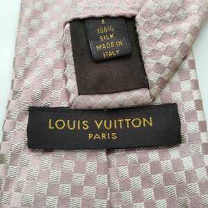 Louis Vuitton(ルイヴィトン)ピンクワンポイントモノグラムネクタイ