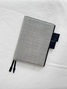 ほぼ日手帳カバー 2018 オリジナル Japanese Fabric 尾州毛織物「紅緋縞」べにひじま / カズン weeks 非対応。 2022 年のカバーに。