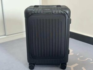 RIMOWA リモワ ESSENTIAL SLEEVE Cabin 機内持ち込み用スーツケース スーツケース 20インチ 37 リットル ブラック 中古 TJ 1