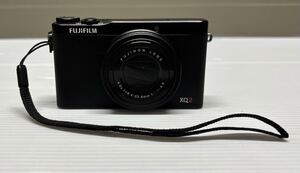 122592★FUJIFILM/フジフィルム★XQ2★コンパクトデジタルカメラ★ブラック★f=6.4-25.6㎜ 1:1.8-4.9★ジャンク