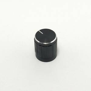 送料120円 アルミ製 ボリューム用ノブ=ツマミ 直径14ｍｍ 差込み式 ローレット 新品小キズあり