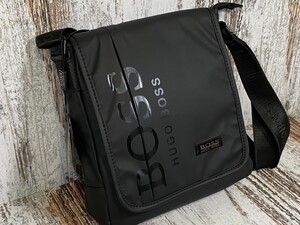 HUGO BOSS　 ショルダーバッグ　サコッシュ　 斜め掛け　 ブラック