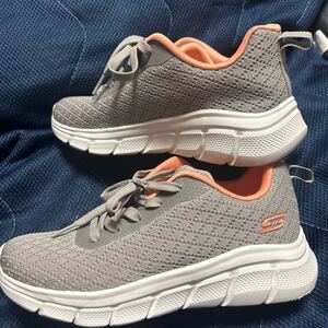 新品同様！1回のみ着用　スケッチャーズスニーカーBOBS B FLEX - QUICK SKECHERS 23.0㎝定価10890円　送料全国600円