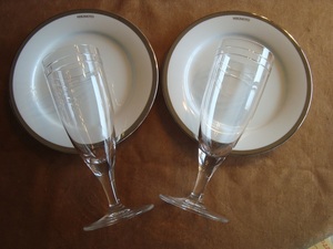 ティファニーグラスとミキモトのお皿　２セット