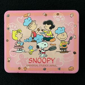 スヌーピー　SNOOPY universal studios japan 缶ケース