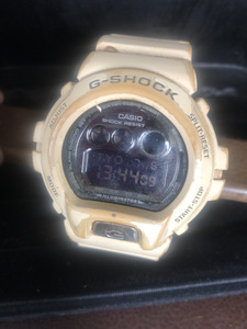 【CASHIO G-SHOCK】GD-6900FB ジャンク　要ベルト交換　白　中古【24/07 TY2D】