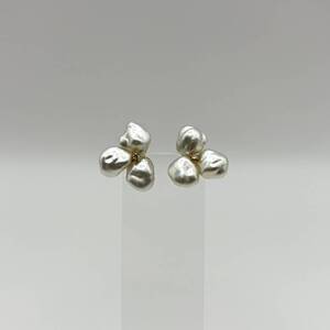 パールダイヤピアス　K18　10.3ｇ