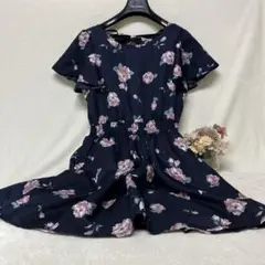 NICE CLAUP ネイビー　花　フリルワンピース　かわいい　美品　Ｆサイズ