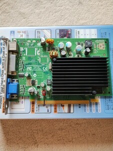 デル GeForce 7300 LE PCIe x16 ビデオ カード 128MB DVI VGA TV 出力 0CH484 　グラフィックボード