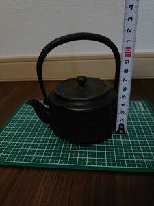 南部盛岡　鉄瓶　【吉田】と在銘　現状品　急須 金属工芸