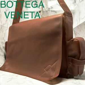 【激レア】ボッテガヴェネタ BOTTEGA VENETA メッセンジャーバッグ 鞄 ビジネス クロスボディ ショルダーバッグ シリコンブラウン メンズ