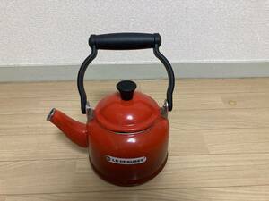 ル・クルーゼ LE CREUSET やかん ケトル 赤 1.1リットル ケトル・ デミ チェリーレッド ガス IH 対応