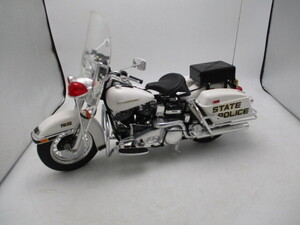 ★☆バイク　プラモデル　白バイ　STATE　POLICE　AMF　ハーレーダビッドソン　Harley　Davidson☆★