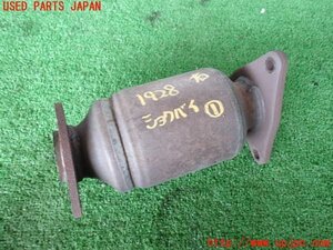 2UPJ-19282661]セルシオ(UCF30)触媒1 中古