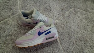 E18【特価/Used/入手困難】NIKE W AIR MAX 90 WHITE/LAPIS-DOLL-PURE/Jordan sb force atmos AIRMAX dunk acg supreme 1 2 4 95 97 