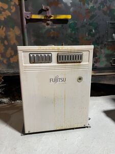 【富士通 KB-87AS】温水ルームヒーター油だき温水ボイラ　室外機　2011年製　現状品