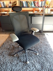 ｇ｜vitra（ヴィトラ）｜マリオ・ベリーニ｜Ypsilon Chair（イプシロンチェア）ヘッドレスト付｜オフィス・PC/デスクチェア