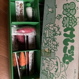 未使用野菜消しゴム箱入り多数