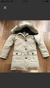 値下げしました！CANADA GOOSE(カナダグース) ブロンテ Mサイズ　ベージュ系（タン）ダウンコート　レディース