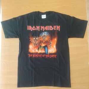 アイアン・メイデン 【正規品】 IRON MAIDEN ロックTシャツ② Mサイズ 黒 USED 着用回数少なめ Number Of The Beast コピーライト[2004]