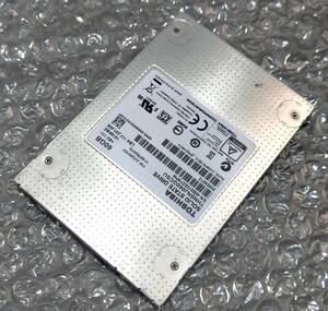 【中古パーツ】2.5 SATA SSD 1台　正常 TOSHIBA THNSNJ060GCSU 60GB 使用時間34011H■SSD6082