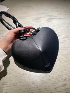 【ALAIA】アライア Le Coeur バッグ ハート ショルダーバッグ ブラック おしゃれ 鞄