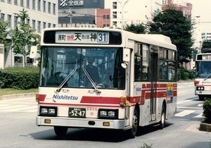 【 バス写真 Lサイズ 】 西鉄 懐かしの赤バス中型車 ■ 2905福岡22か5247