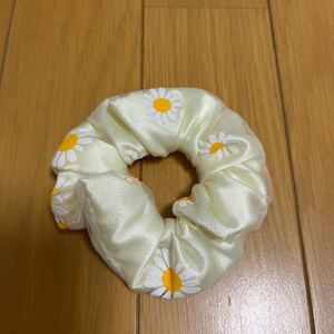 シュシュ☆新品☆