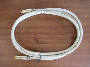 バブル期に購入したハイグレード　S-ビデオケーブル　audio-technica CERAMICS PCOCC S-PLUG VIDEO CABLE 1.5m 150cm