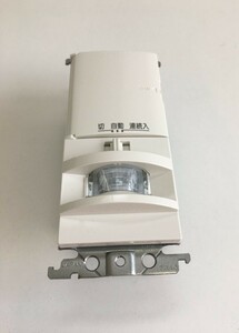 1円スタート パナソニック 壁取付熱線センサ付自動スイッチ 親器 WTK1411WK 単品 住宅向 LED照明 蛍光灯 白熱灯 換気扇 ホワイト A07698