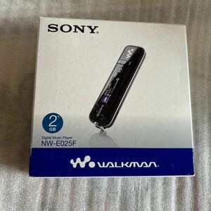 希少品 未使用 SONY ソニー ウォークマン 2GB NW-E025F オーシャンブルー イヤホン WALKMAN 音楽プレーヤー ミュージック コレクター 新品