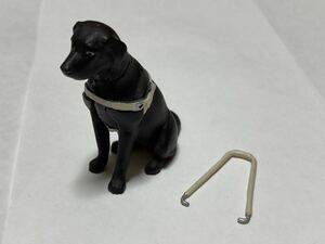 チョコエッグ　シークレット　盲導犬　黒　ペット動物コレクション