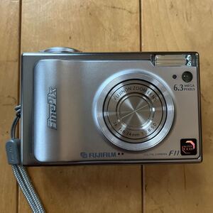 コンパクトデジタルカメラ FUJIFILM FinePix F11 6.3メガピクセル