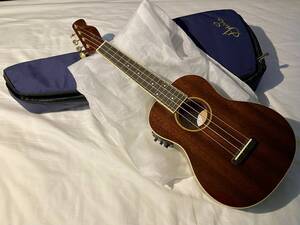 FENDER GRACE VANDERWAAL SIGNATURE UKULELE