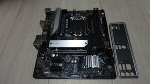 ASRock　B460M　MicroATXマザーボード　ジャンク CPUソケット：LGA1200 ジャンク品 付属品I/Oパネル　その1