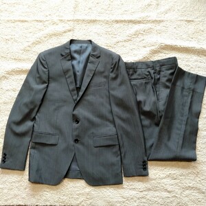 む111 TAKEO KIKUCHI サイズ1 スーツ 上下 ウール混 ストライプ グレー タケオキクチ 洋服