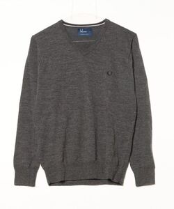 「FRED PERRY」 Vネックニット SMALL グレー メンズ