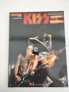 KK102-017 洋書　楽譜　KISS　GUITAR SCHOOL by Jeff Perrin　HAL・LEONALD CORPORATION　1995年発行　※シミあり