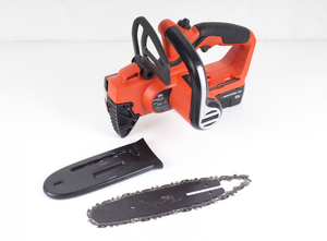 BLACK&DECKER CCS818-JP ブラックアンドデッカー 18V充電式 チェーンソー バッテリー1個 専用バッグ付き 工具 電動工具 003JSFJQ47