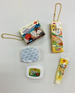 マーガリンinチューブ、ガーリックマーガリン　スクイーズガチャ　ミニチュア食べ物コレクター　トイズスピリッツ