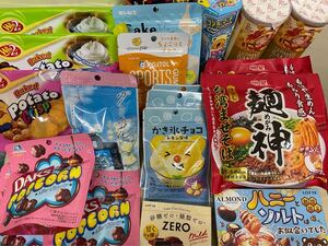 ★ お菓子詰め合わせ　チョコレート　ポップコーン　ガム　グミ　 お菓子　 詰め合わせ　食品　麺神　コアラのマーチ　アーモンドチョコ