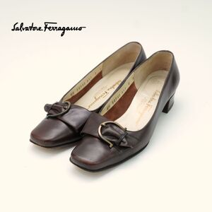 Salvatore Ferragamo サルヴァトーレフェラガモ 4 21.5 パンプス イタリア製 ヒール ラウンドトゥ バックル レザー ブラウン/PC9