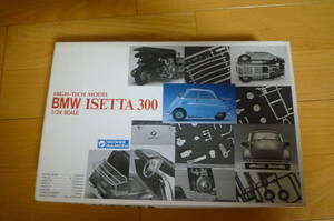 グンゼ　1/24　BMW　イセッタ　300　ハイテックモデル　エッチング　ホワイトメタル　シュリンク包装開封品　パッケージにイタミ 