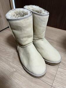 UGG ムートンブーツ ショート ベージュ