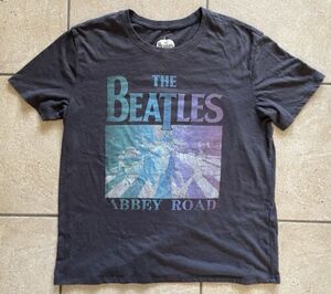 The Beatles T Shirt Womens Size Medium—Gray Short Sleeve Crew Neck -Band Tee 海外 即決