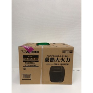 ▼▼ ZOJIRUSHI 象印 キッチン家電 炊飯器 圧力IH炊飯ジャー 極め炊き 4合炊き NW-MB07-BZ 未使用